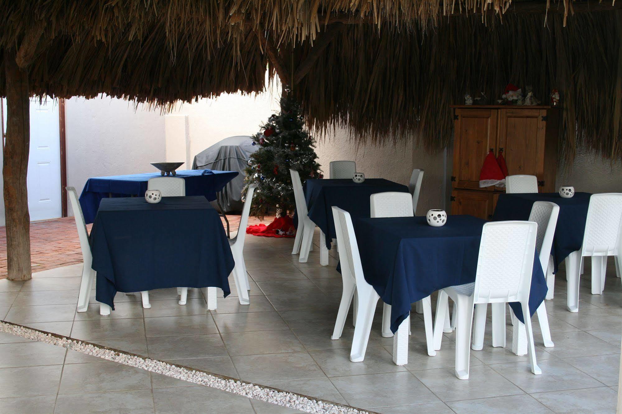 Hibiscus Beach House Jan Thiel Dış mekan fotoğraf